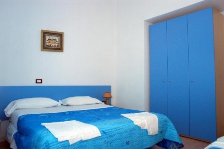 Long Beach Village - 16