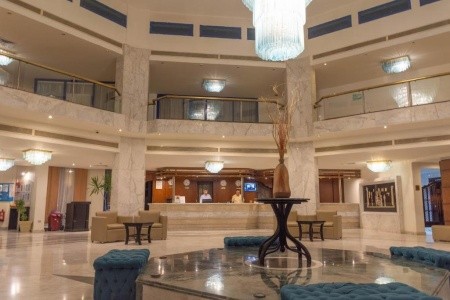 Cataract Resort - 12