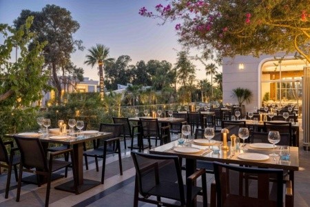 Merit Royal Gardens Hotel & Casino - 11