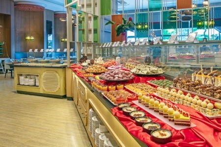 Turecko, Antalya, Titanic Beach Lara (Ex. Titanic Deluxe Beach & Resort), za <span>100.640</span> Kč