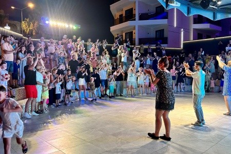 Turecko Alanya Blue Wave Suite 11 dňový pobyt All Inclusive Letecky Letisko: Praha June 2026 (11/06/26-21/06/26)