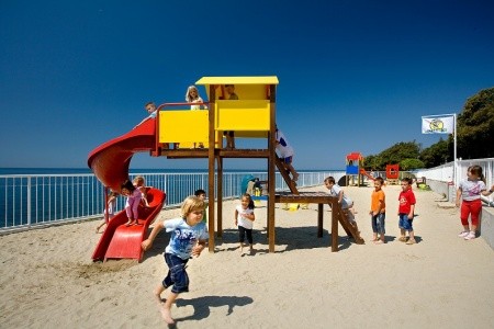 Valamar Lanterna Sunny Resort - 3