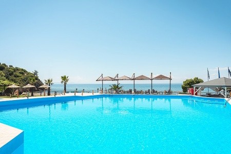 Kamari Beach - 5