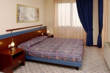 Aparthotel Holiday - 4