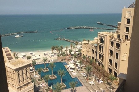 Sheraton Sharjah Beach Resort - 3
