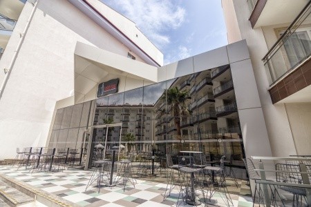 Ramada Hotel & Suites By Wyndham - 3