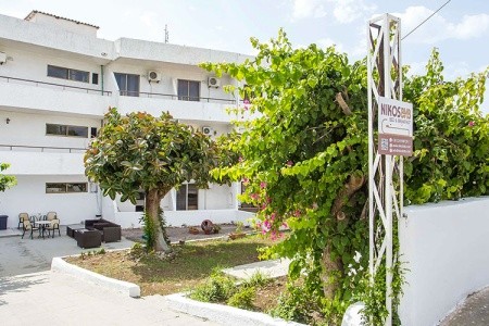 Nikos Bnb - 1