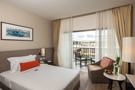 Deevana Plaza Phuket - 3