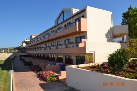 Kiani Beach Resort - 6