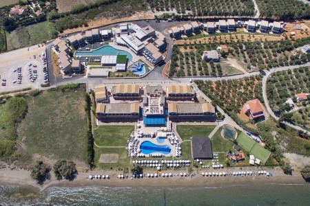 Kiani Beach Resort - 8