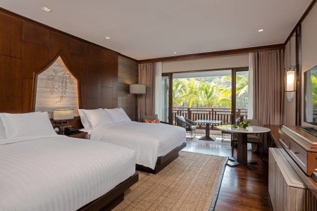 Thajsko Phuket Phuket Marriott Resort & Spa Nai Yang 12 dňový pobyt Polpenzia Letecky Letisko: Praha February 2027 ( 1/02/27-12/02/27)