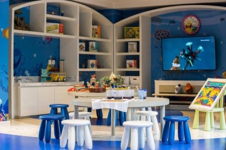 Thajsko Phuket Phuket Marriott Resort & Spa Nai Yang 12 dňový pobyt Polpenzia Letecky Letisko: Praha February 2027 ( 1/02/27-12/02/27)