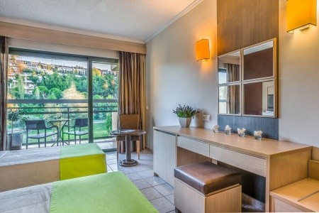 Kipriotis Hippocrates - 44