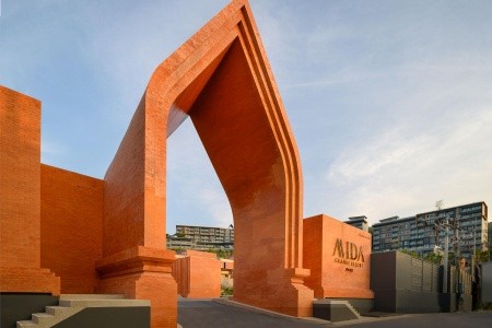 Thajsko Phuket Mida Grande Resort Phuket 16 dňový pobyt All Inclusive Letecky Letisko: Bratislava March 2026 (30/03/26-14/04/26)