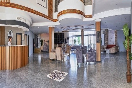 Clover Magic Park Side - 9