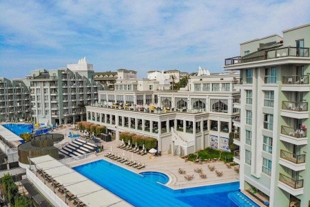 Royal Atlantis Spa & Resort - 2