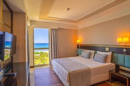 Royal Atlantis Spa & Resort - 11