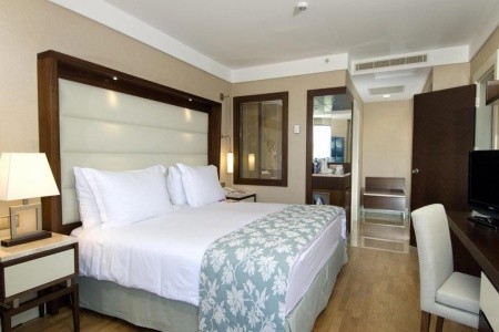 Ramada Plaza By Wyndham Antalya - 11