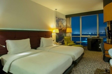 Doubletree By Hilton Moda - 10