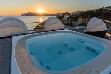 Fergus Style Cala Blanca Suites - 13