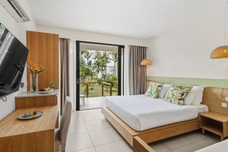 Coral Azur Beach Resort (Mon Choisy)