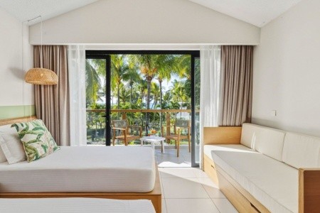 Coral Azur Beach Resort (Mon Choisy)