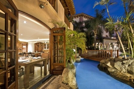 Kanárske ostrovy Tenerife Bahía Del Duque Las Villas 10 dňový pobyt Polpenzia Letecky Letisko: Budapešť September 2026 (17/09/26-26/09/26)