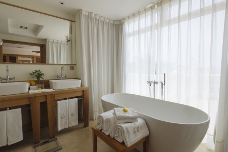 Kanárske ostrovy Tenerife Bahía Del Duque Las Villas 10 dňový pobyt Polpenzia Letecky Letisko: Budapešť September 2026 (17/09/26-26/09/26)