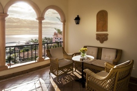 Kanárske ostrovy Tenerife Bahía Del Duque Las Villas 10 dňový pobyt Polpenzia Letecky Letisko: Budapešť September 2026 (17/09/26-26/09/26)