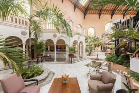 Kanárske ostrovy Tenerife Bahía Del Duque Las Villas 10 dňový pobyt Polpenzia Letecky Letisko: Budapešť September 2026 (17/09/26-26/09/26)