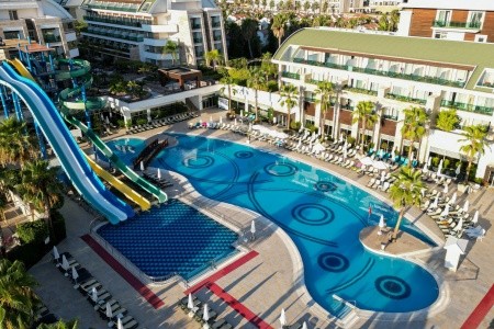 Crystal Waterworld Park Resort & Spa - 67