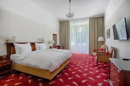 Slovensko Západné Slovensko Thermia Palace Health Spa 5 dňový pobyt Polpenzia Vlastná May 2026 (11/05/26-15/05/26)