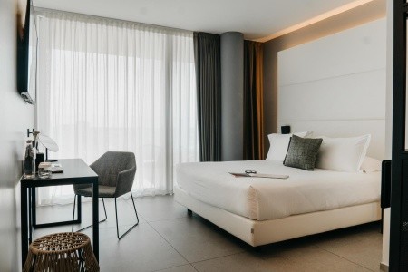 J44 Lifestyle Hotel - 24