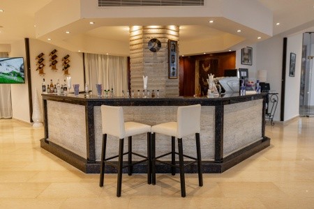 Blend Elphistone Resort - 85