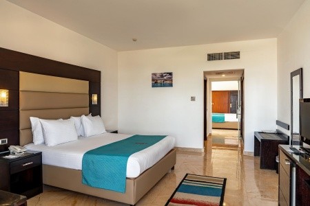 Blend Elphistone Resort - 124