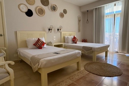 Blend Elphistone Resort - 130