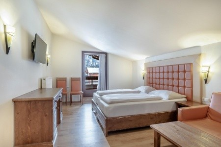 Victoria By Vaya - 100