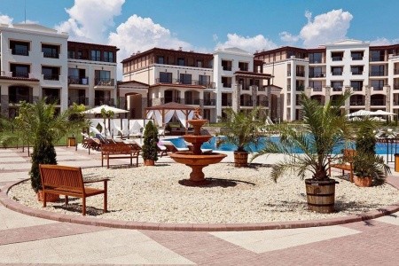 Green Life Beach Resort - 9