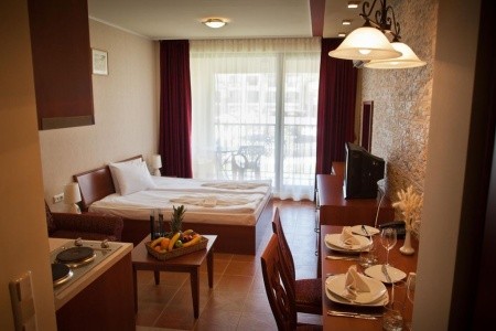 Green Life Beach Resort - 20