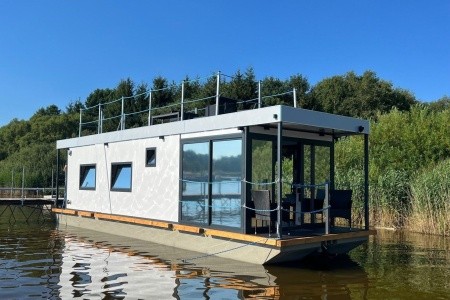 Zážitkový Pobyt Na Hladině Lipna V Hausbótu