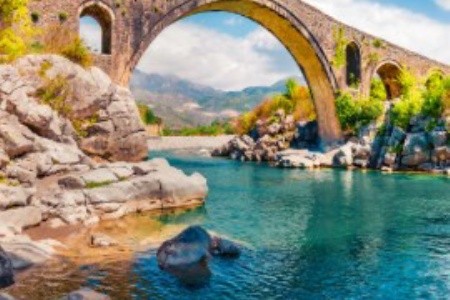 Nyaralás Albániában: milyen látnivalók várnak az „európai Maldív-szigeteken”? Mutatjuk!