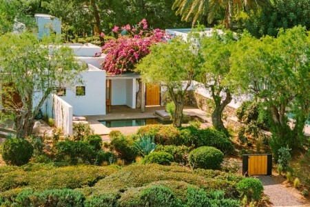 Minos Beach Art - 14