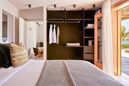 Minos Beach Art - 19