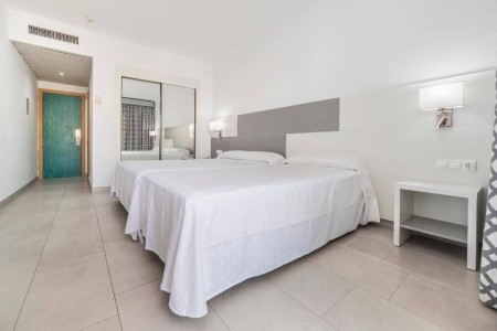 Globales Los Patos Park - 19