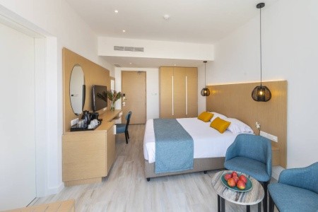 Leonardo Crystal Cove & Spa By The Sea - 6