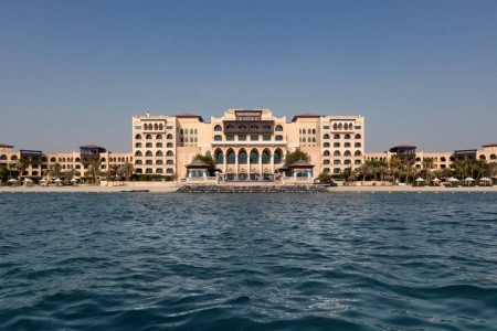 Shangri-La Hotel Qaryat Al Beri - 3