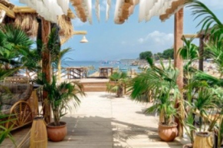 Dovolená na evropských Maledivách? Objevte Ksamil, Dhërmi i skryté pláže Albánské riviéry