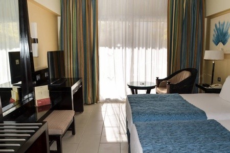 Reef Oasis Blue Bay Resort & Spa - 35