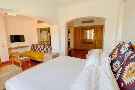 Tamra Beach Resort - 57