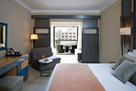 Coral Sea Aqua Club - 54